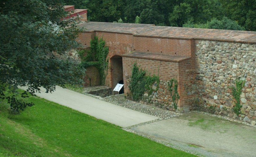 Burg Eisenhardt -  zweites Tor, das Nordtor, in der Festungsmauer