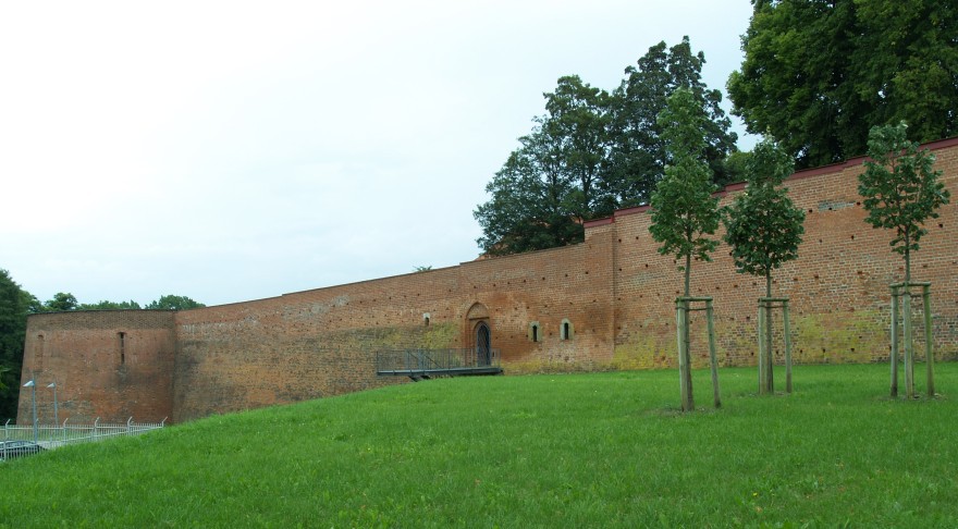 Burg Eisenhardt -  Geschützrondell und zweites Tor